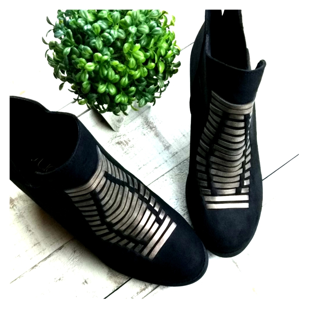 Sugar block heel boots